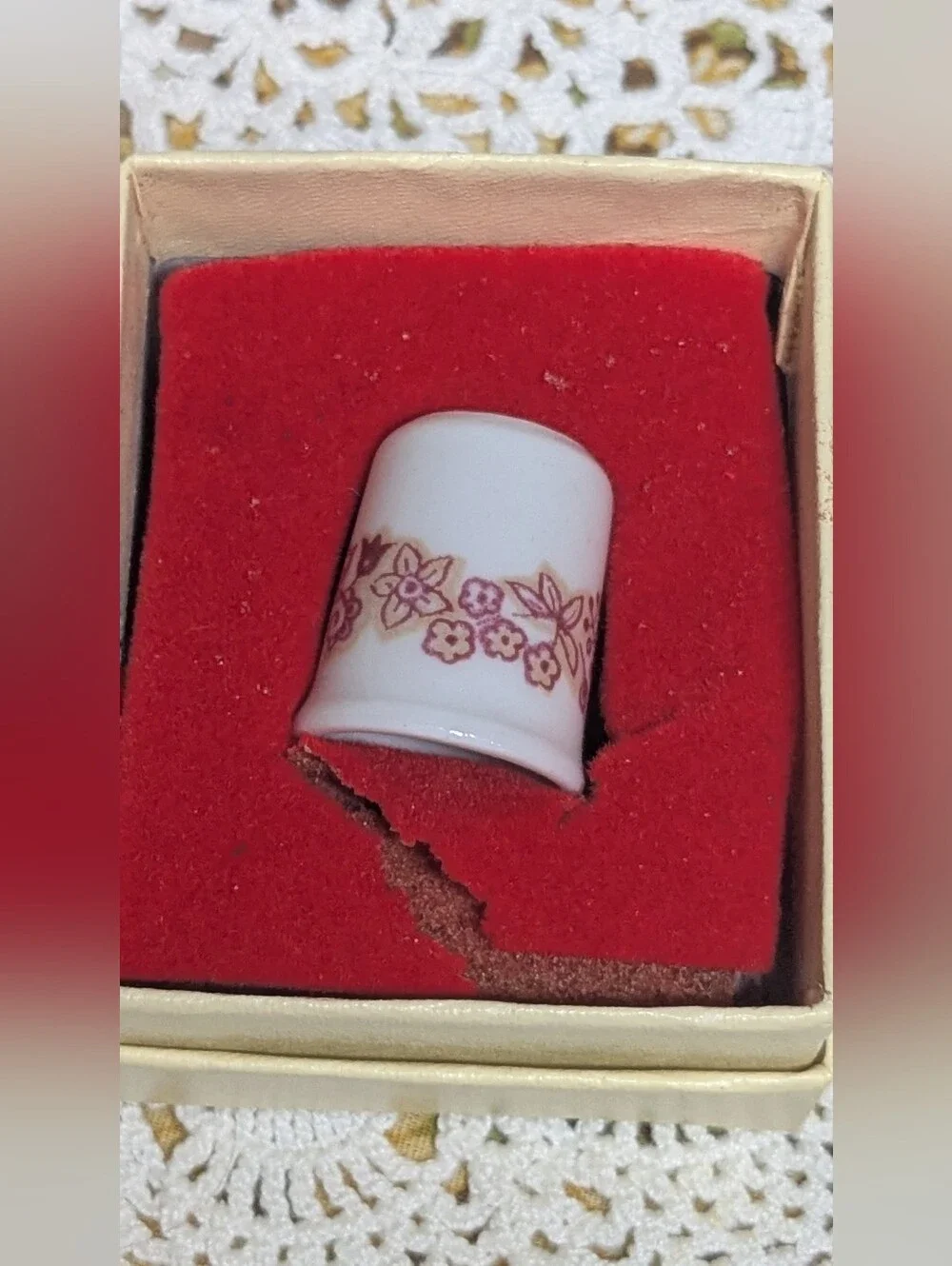 Vintage Kitka  White Porcelain Thimble w/Pink Floral Bulgaria